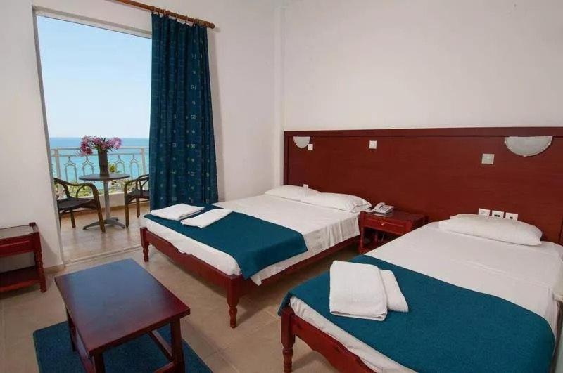 Poseidon Beach Hotel カストロシキア エクステリア 写真