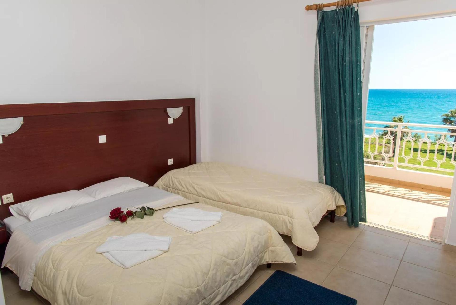 Poseidon Beach Hotel カストロシキア エクステリア 写真