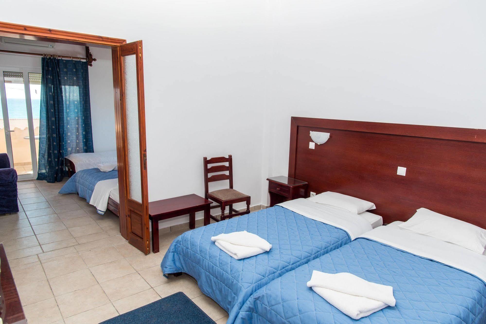 Poseidon Beach Hotel カストロシキア エクステリア 写真